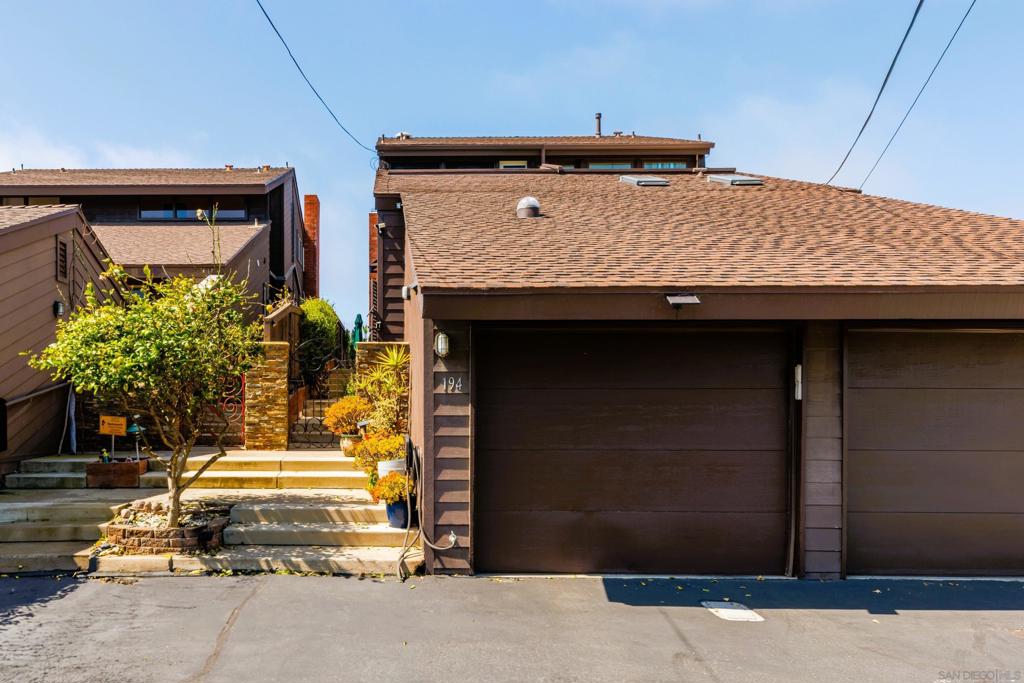 194 Neptune Ave
