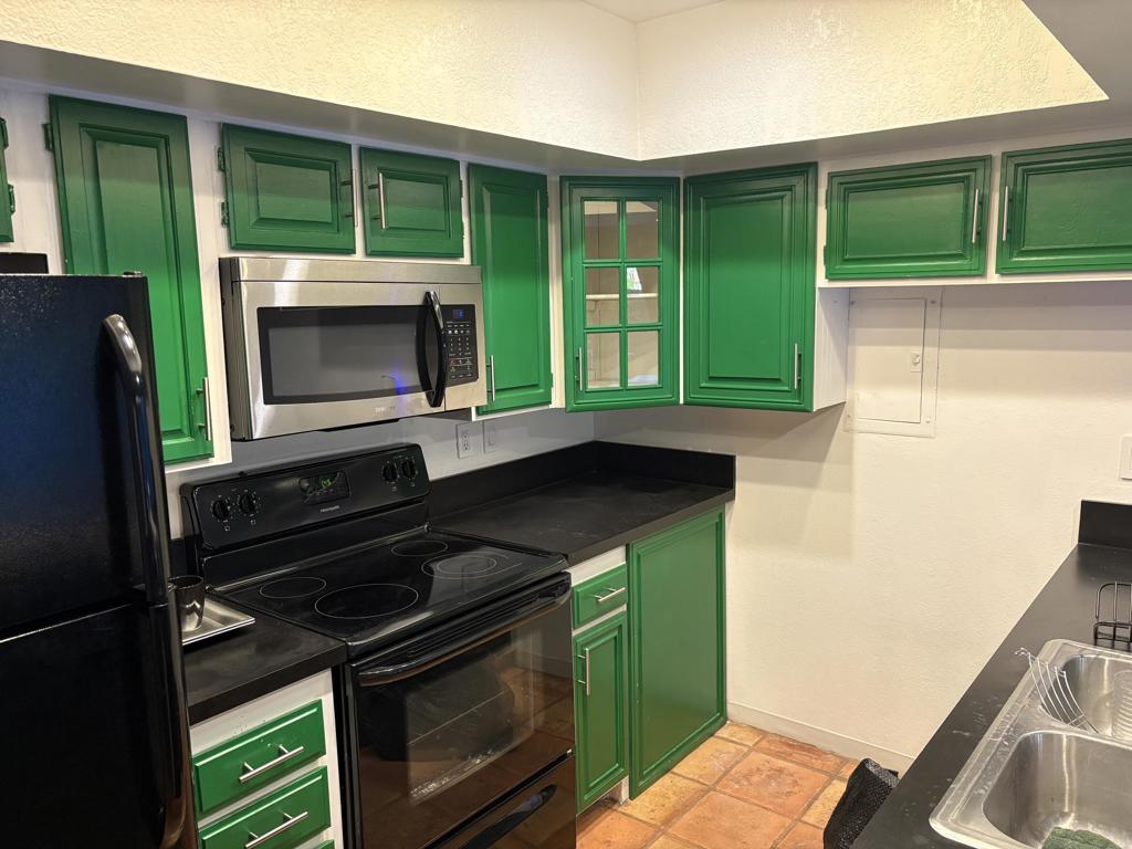 1655 E Palm Canyon Drive 319