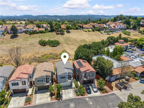 Tiny photo for 363 Calle De Pueblo, Templeton, CA 93465 (MLS # SC26135052)