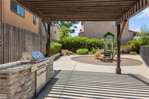 Tiny photo for 363 Calle De Pueblo, Templeton, CA 93465 (MLS # SC26135052)