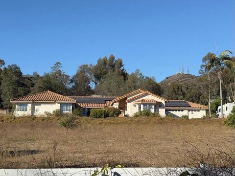 1007 Capra Way Fallbrook CA 92028