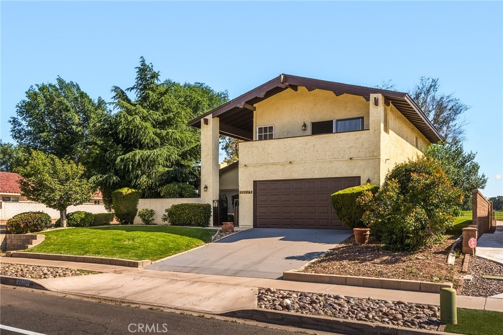 13271 Country Club
