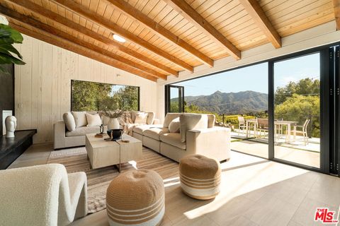 Photo of 2600 Topanga Skyline Drive, Topanga, CA 90290 (MLS # 26668851)