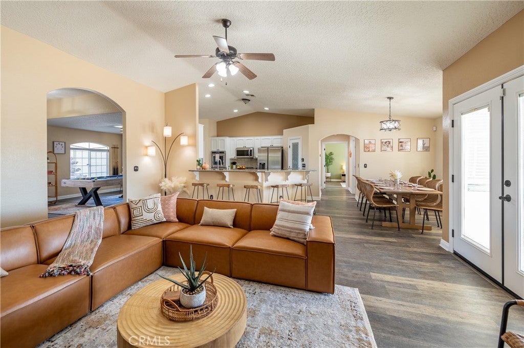 6366 Murrieta