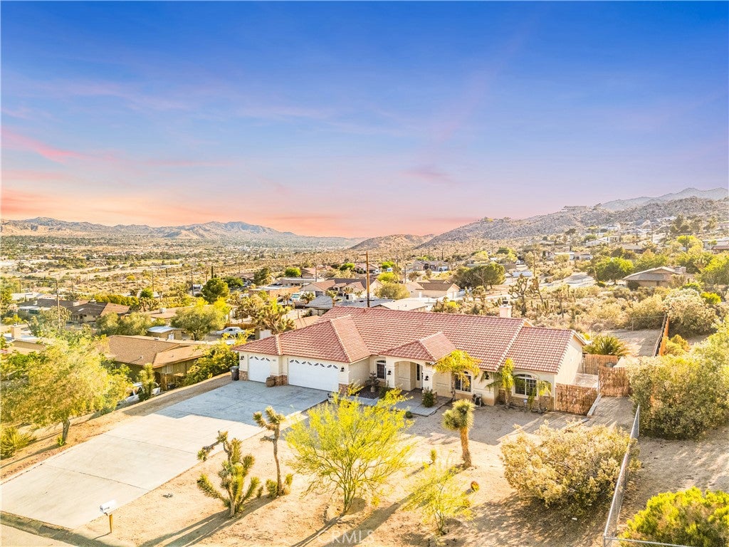 6366 Murrieta