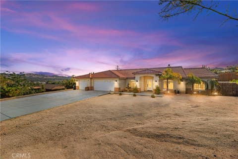Photo of 6366 Murrieta Ave, Yucca Valley, CA 92284 (MLS # SR26187341)