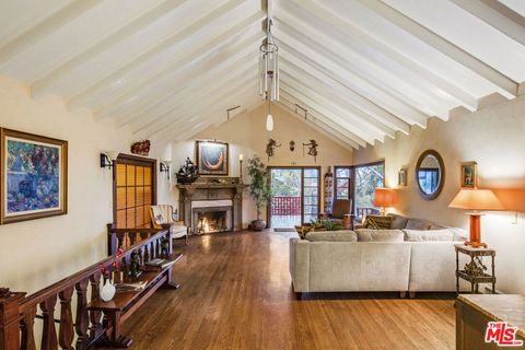 Photo of 2882 Belden Drive, Los Angeles, CA 90068 (MLS # 25604157)