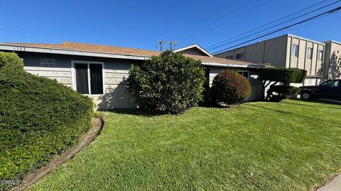 Photo of 1325 Devonshire Drive, Oxnard, CA 93030 (MLS # V1-34721)