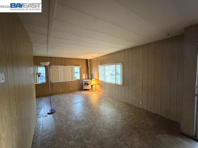 1200 1200 W Winton Ave