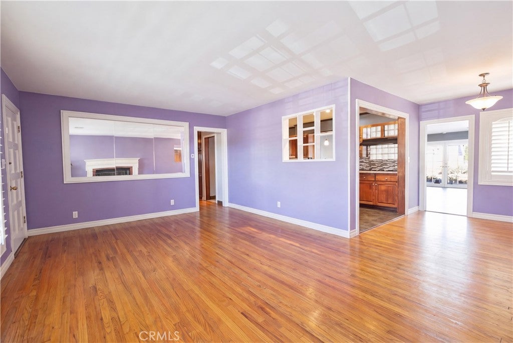 7032 Encino