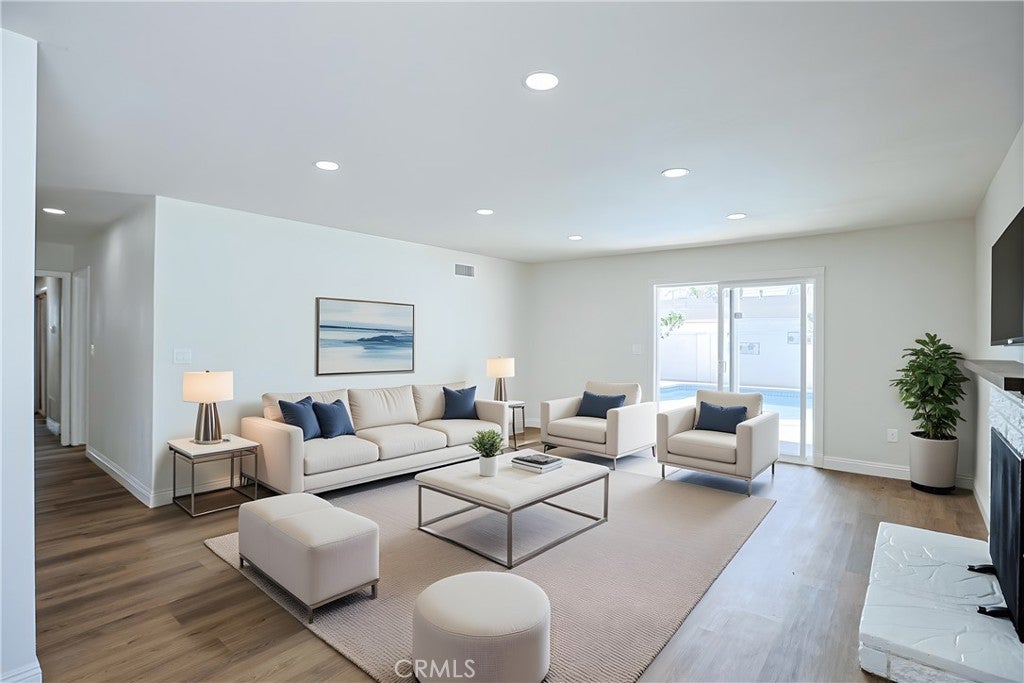 1313 N Crestlane Pl, Anaheim CA 92805