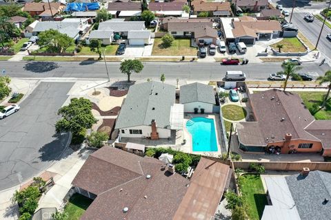 Photo of 1313 N Crestlane Pl, Anaheim, CA 92805 (MLS # PW26071340)