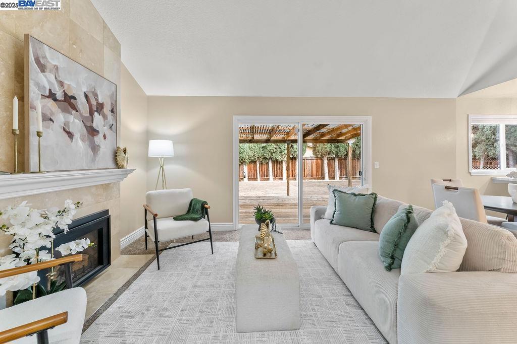 OAKLEY - Residential