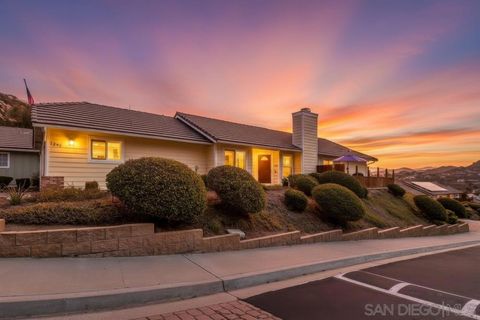 1295 Pearlbush Ct El Cajon CA 92019