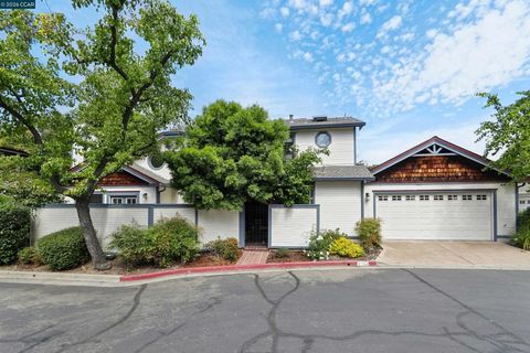 Photo of 1164 Tiffany Ln, Pleasanton, CA 94566 (MLS # 41130017)