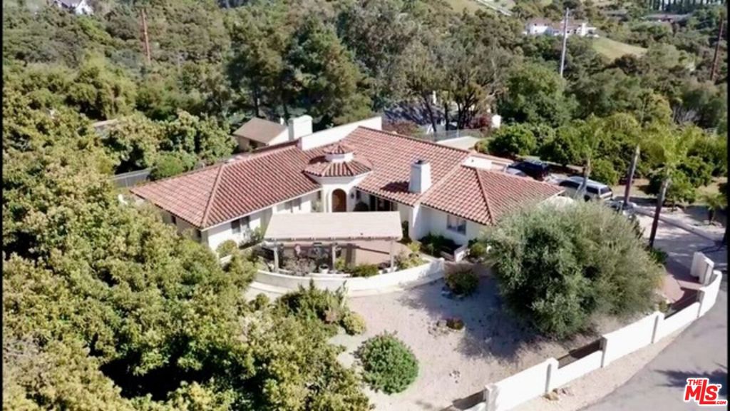 3044 Camino Cielo