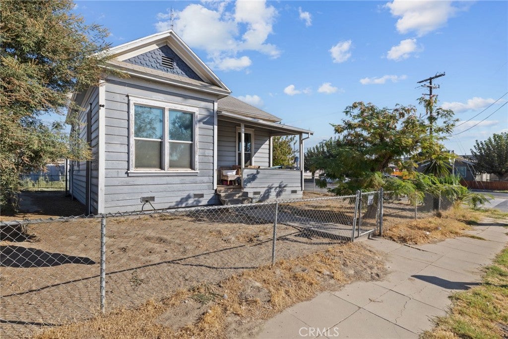 130 E 4th Street