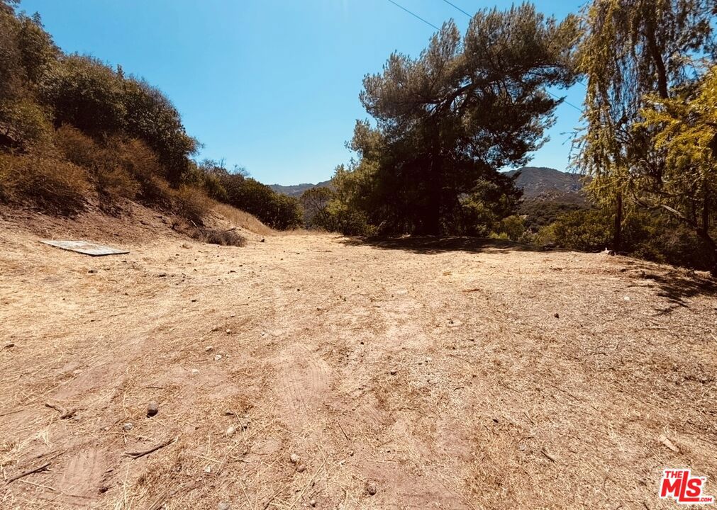 1664 Gunnison Trail