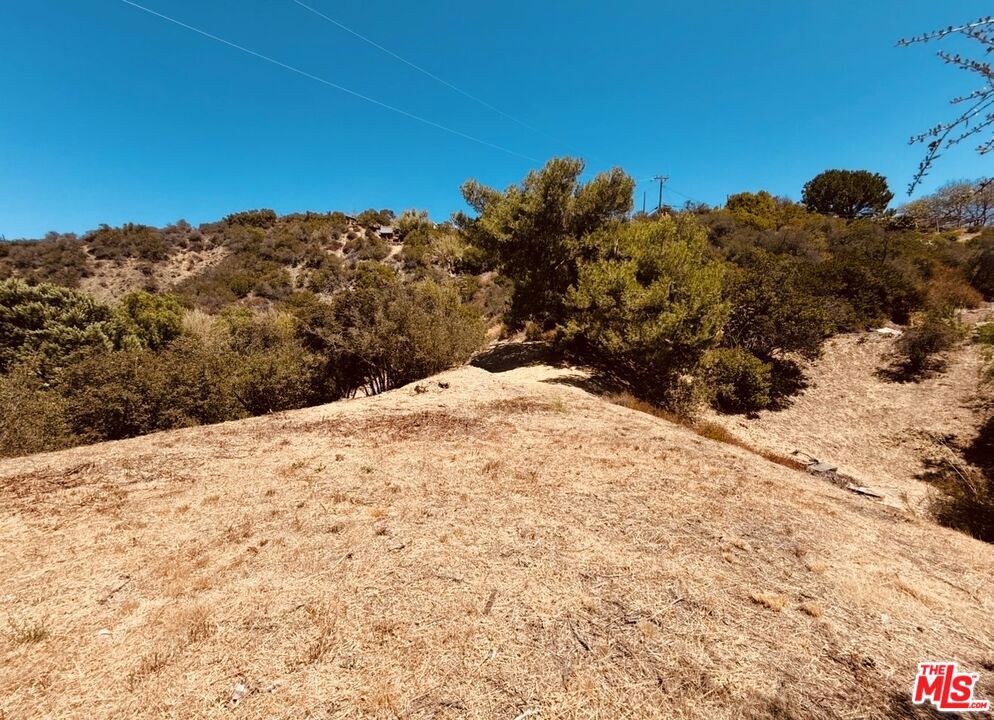 1664 Gunnison Trail
