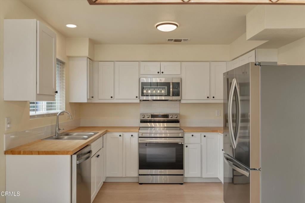 993 Jonell Lane