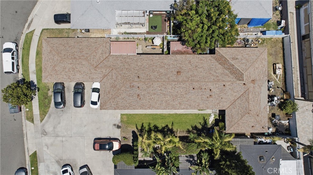 142 N La