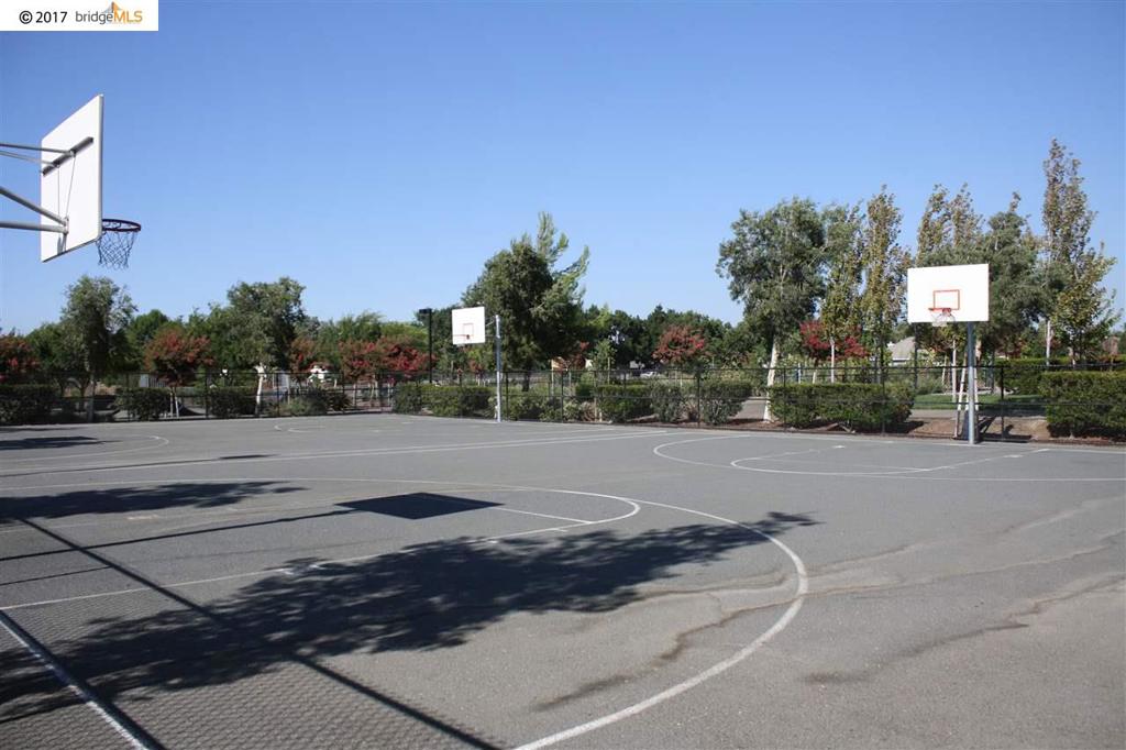 OAK GROVE - Residential