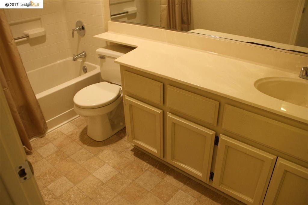 OAK GROVE - Residential