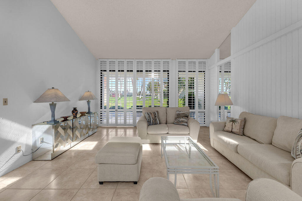 Rancho Las Palmas C. - Residential