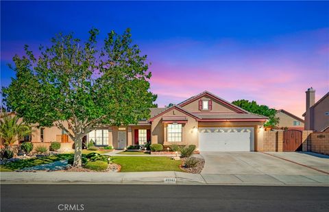 Photo of 39943 Penina WAY, Palmdale, CA 93551 (MLS # SR26135253)