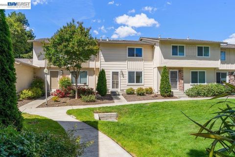 Photo of 3836 Keneland Way Way, Pleasanton, CA 94588 (MLS # 41132373)
