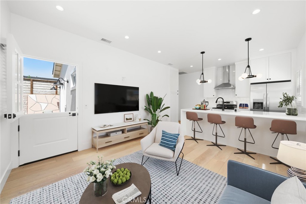 Eastside Central (ECCM) - Residential Lease