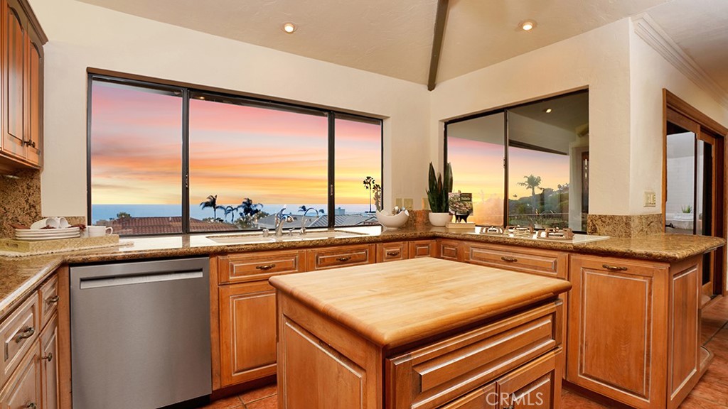 Emerald Ridge (ER) - Residential
