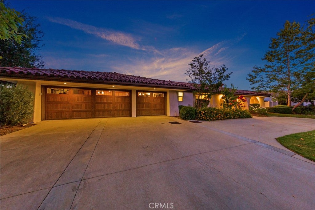 26 Corral Road