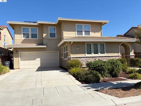 Photo of 575 W Strauss Dr Dr, Mountain House, CA 95391 (MLS # 41148267)