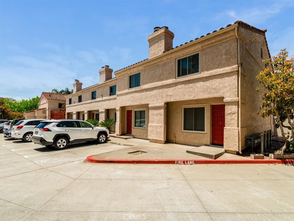 60 Casa Street