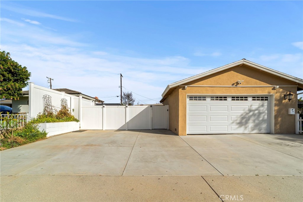 606 N Pershore Avenue