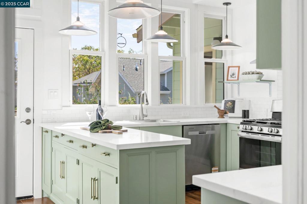 SOUTH BERKELEY - Residential
