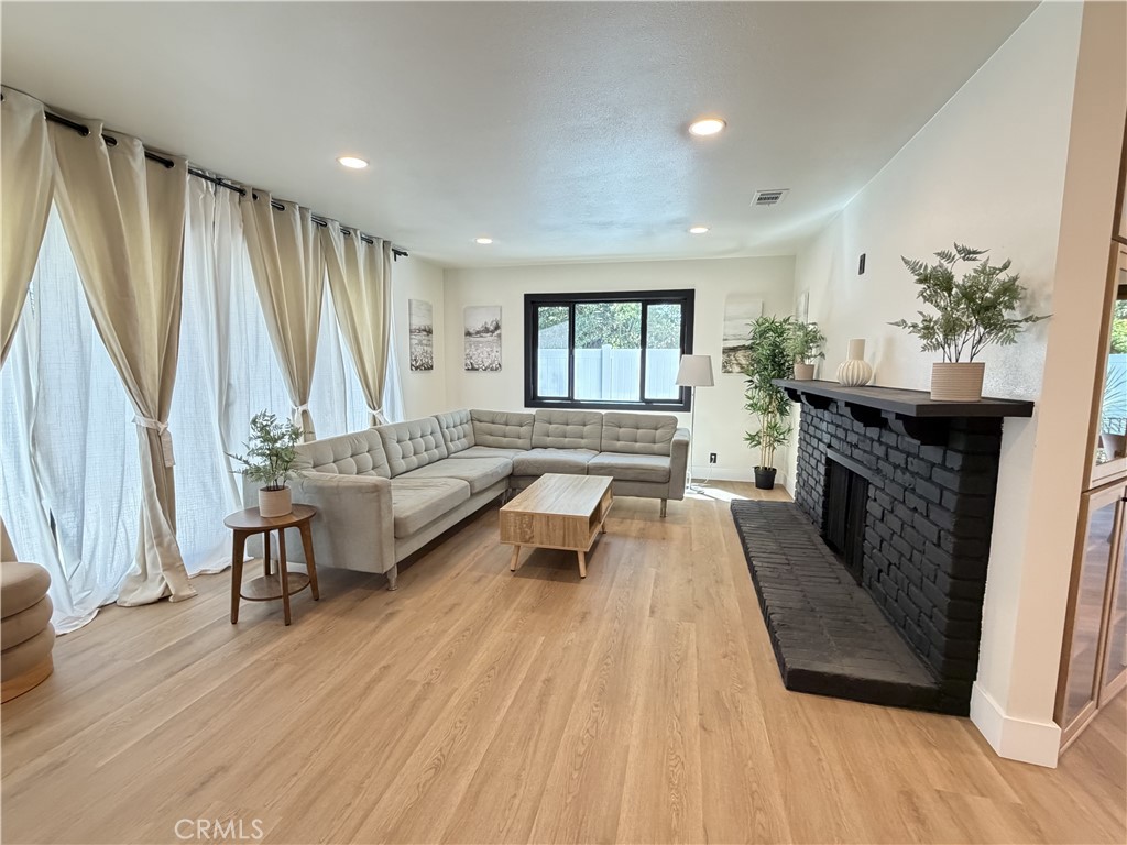 3059 N Butterfield