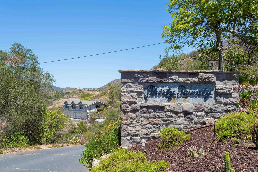 3020 RED MOUNTAIN HEIGHTS