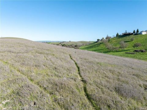 Tiny photo for 0 Hermosa Road, Templeton, CA 93465 (MLS # NS26105307)