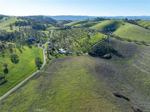 Photo of 0 Hermosa Road, Templeton, CA 93465 (MLS # NS26105307)