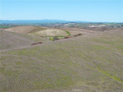 Tiny photo for 0 Hermosa Road, Templeton, CA 93465 (MLS # NS26105307)
