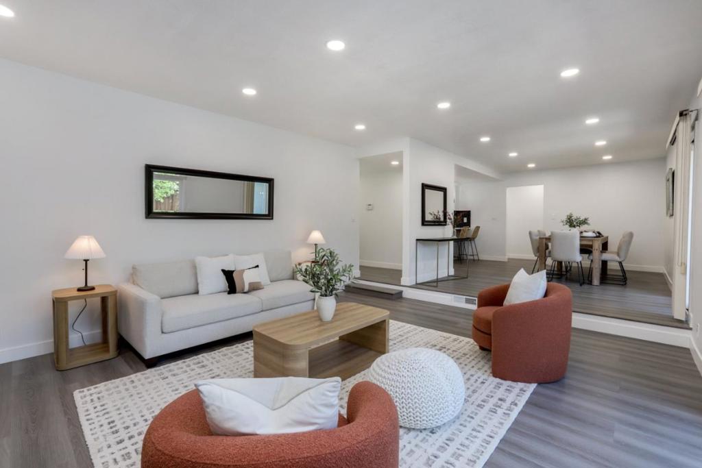 1055 Mitchell Court