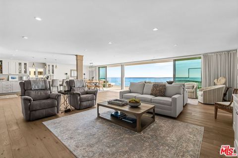 Photo of 27002 Malibu Cove Colony Drive, Malibu, CA 90265 (MLS # 25612541)