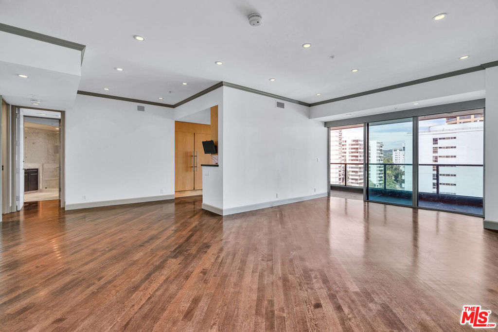 10490 Wilshire Boulevard 1005