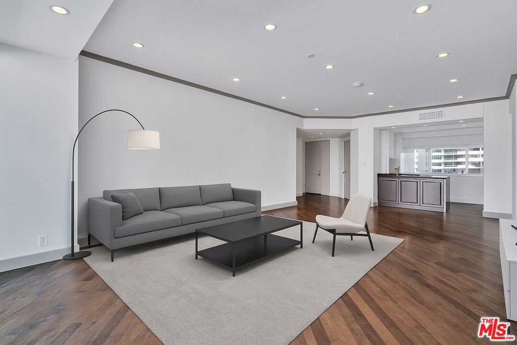 Photo of 10490 Wilshire Boulevard #1005, Los Angeles, CA 90024 (MLS # 25583565)