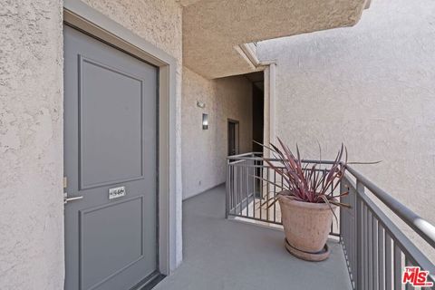 Tiny photo for 1440 VETERAN Avenue #546, Los Angeles, CA 90024 (MLS # 25607257)