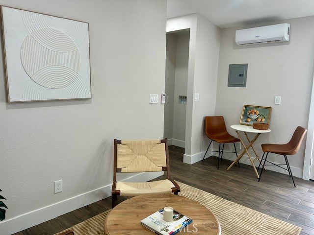 1913 Nipomo Avenue 1/2
