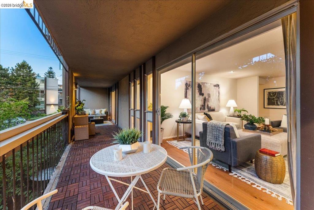 323 Monte Vista Ave 210