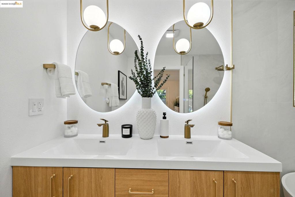 ALMADEN VALLEY - Residential